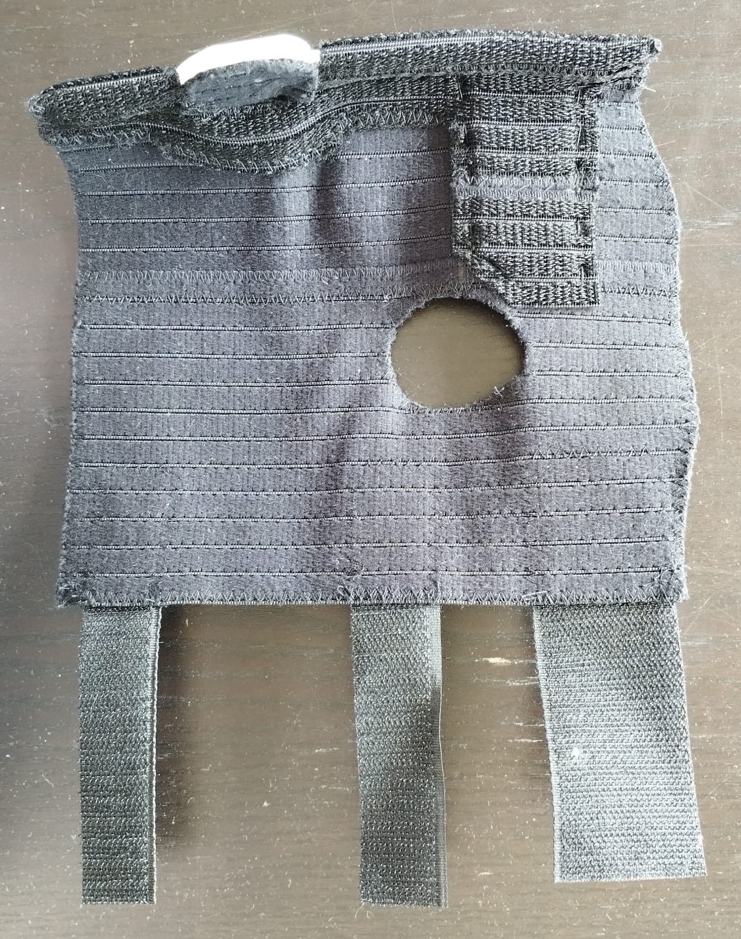 Figure 2 : Couture de l'attelle vue de l'intérieur